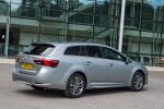 Toyota Avensis Touring Sports 2015 года (UK)